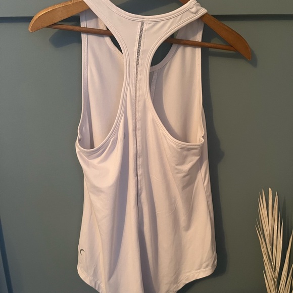 Zyia effortless tank in white size S - Picture 4 of 4